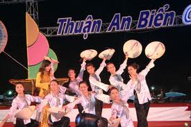 ໄຂງານ Festval  ທະເລ Thuan An 2012